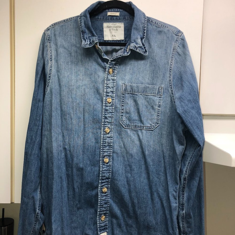 Abercrombie & Fitch Denim Button-Up Shirt